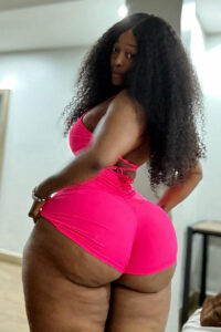 Big Black Booty Girl from Nigeria