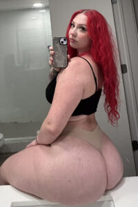 Redhead Big Booty White girl