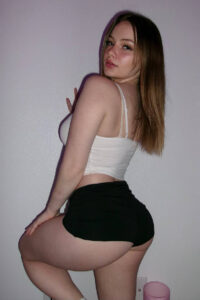 Ava Reyes