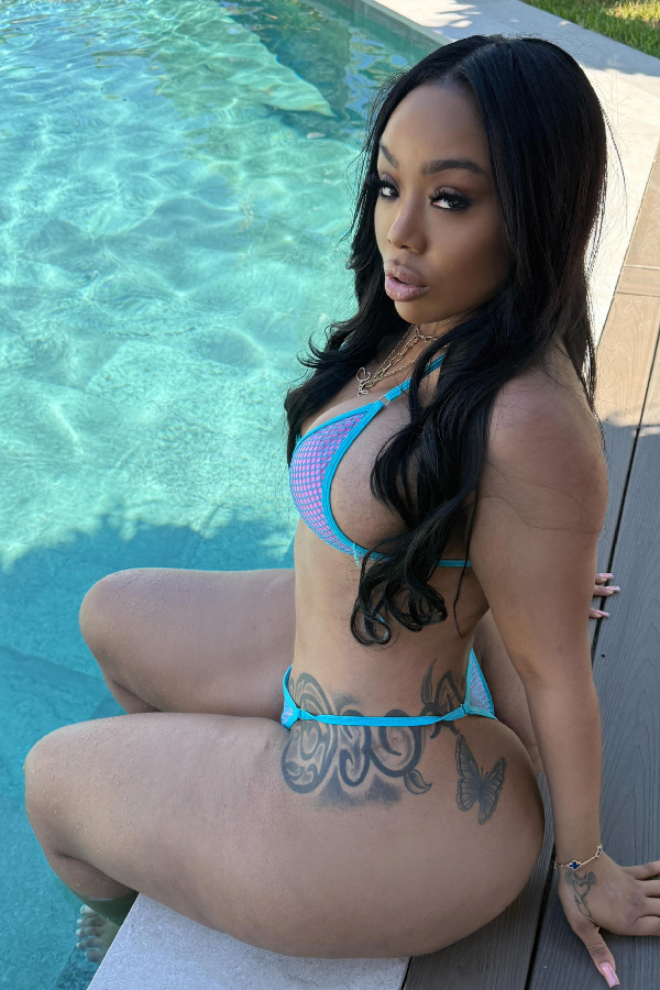 Judy Marie photo 3