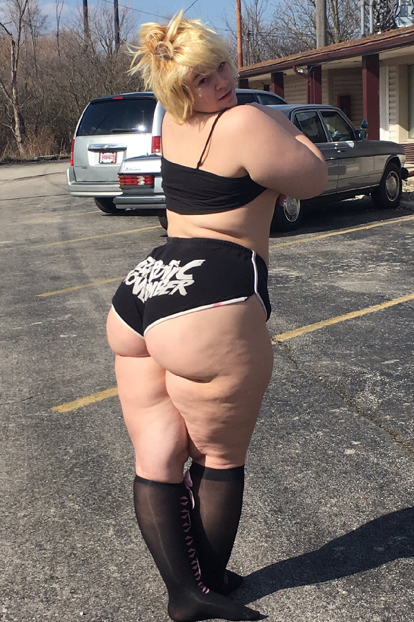Tiny Satan photo 5